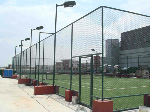 【48812】连云港市将新建笼式足球场、组装式游泳池、板网球场小伙伴们运动起来！